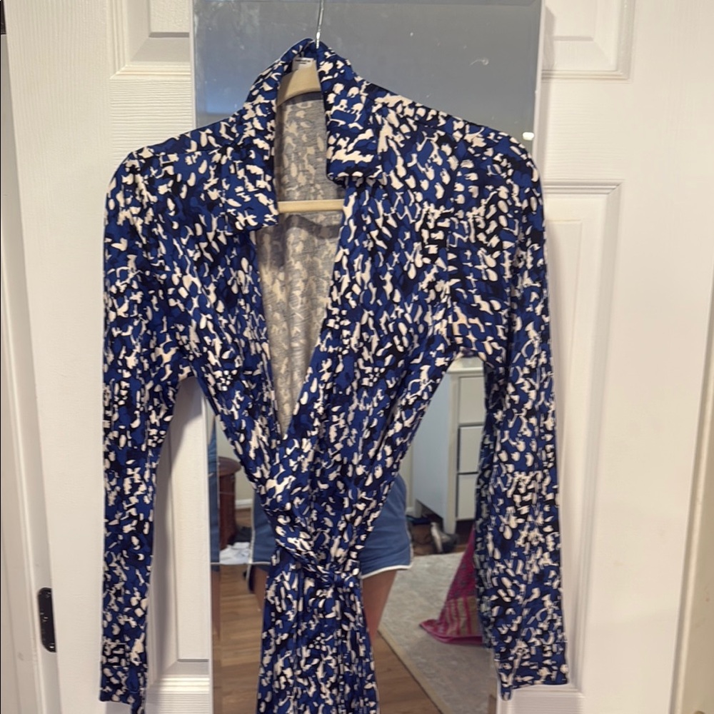 Diane Von Furstenberg Blue and White Long Sleeve Dress